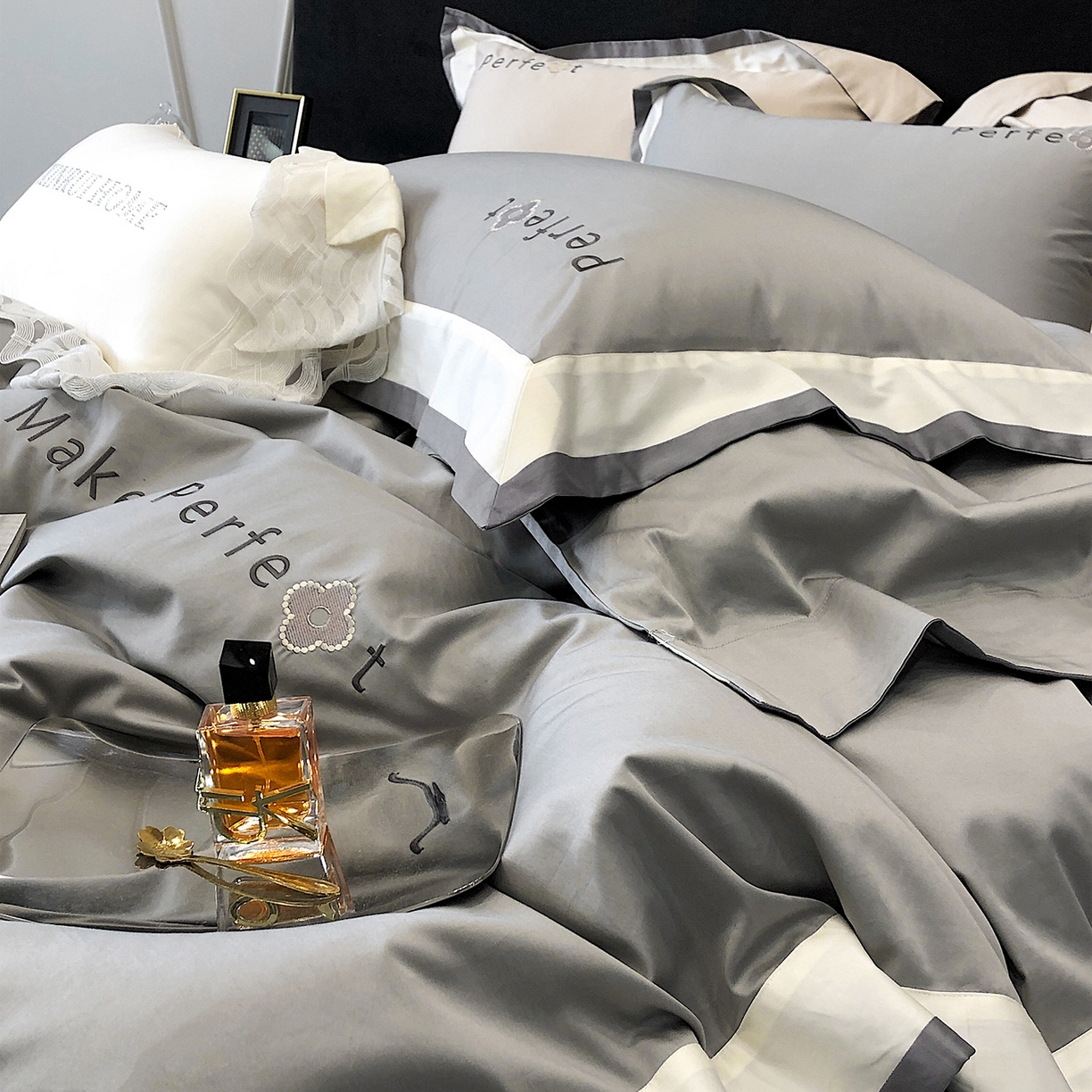 91家纺网 家纺一手货源 找家纺 蕾诺家纺 2026秋冬新款100s高奢典藏简约全棉四件套-莫斯科系列 莫斯科-高级灰