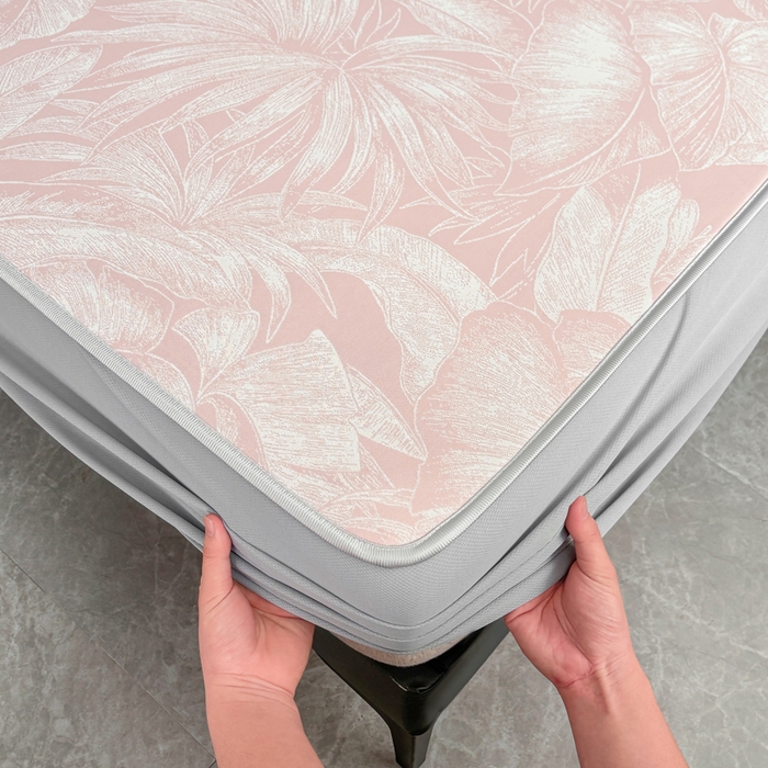 91家纺网 家纺一手货源 找家纺 麋兔 2026新款PE聚乙中分子提花床笠款凉席席子 秘境-粉