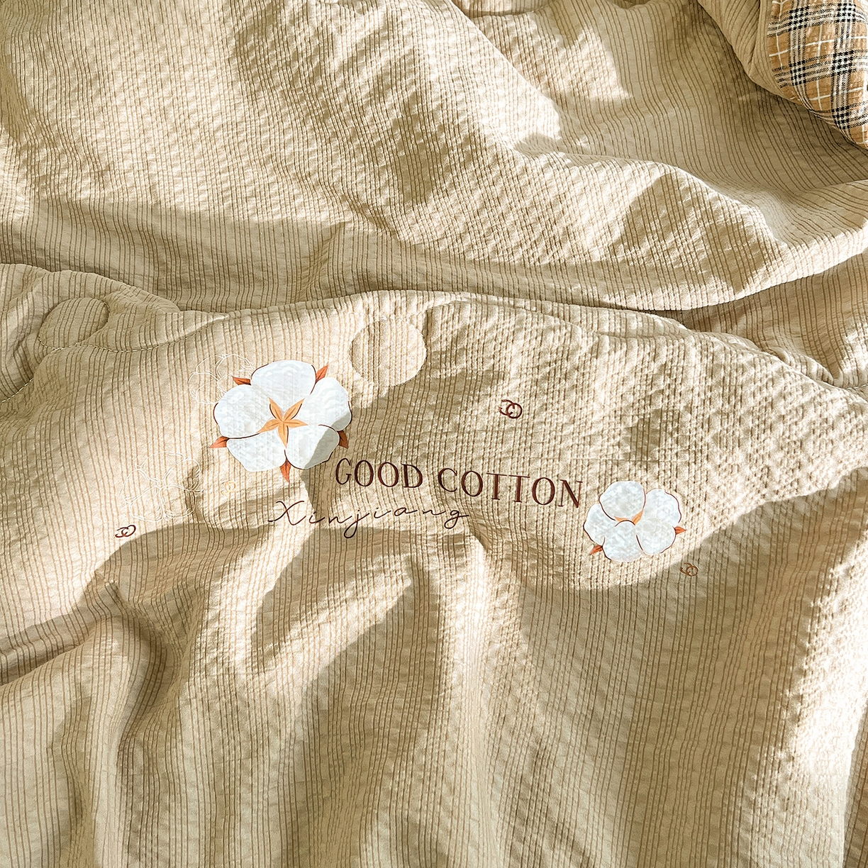 91家纺网 家纺一手货源 找家纺 优承佳生活馆 2026新款超柔泡芙棉烫画棉花夏被（提供买家秀） 泡芙-咖