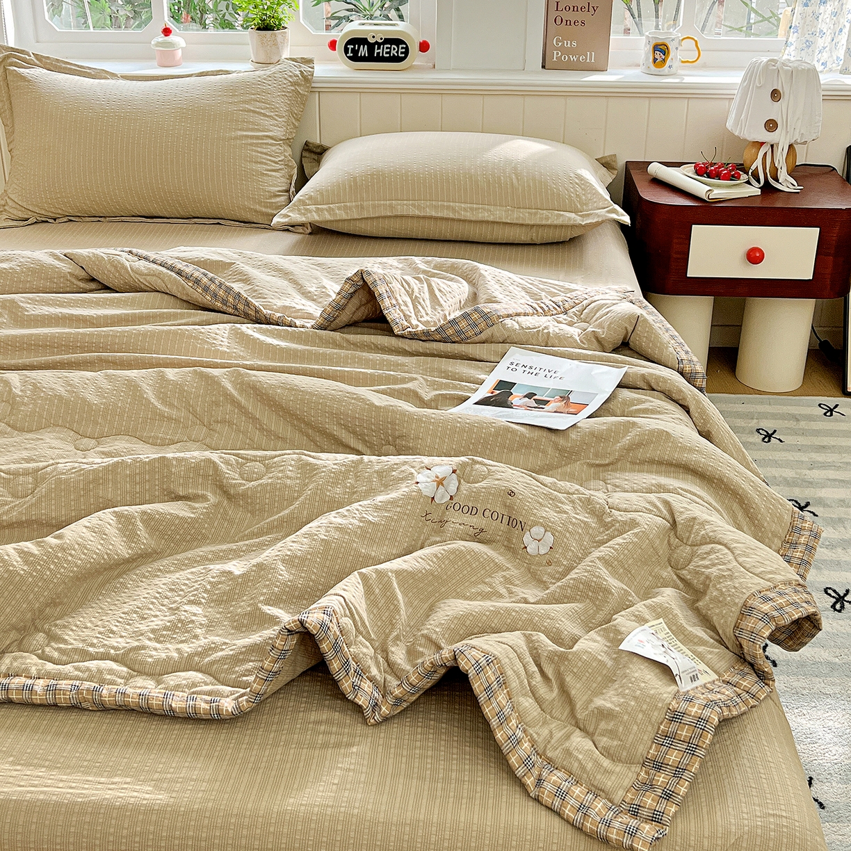 91家纺网 家纺一手货源 找家纺 优承佳生活馆 2026新款超柔泡芙棉烫画棉花夏被（提供买家秀） 泡芙-咖