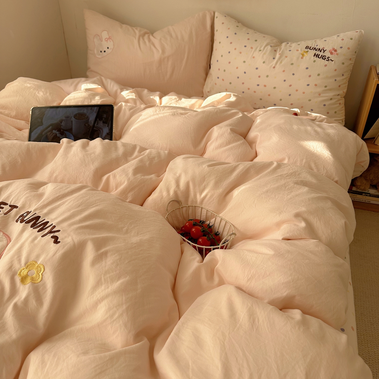 91家纺网 家纺一手货源 找家纺 （总）顾里家纺 2026新款云感皱皱纱卡通贴布绣四件套（会员-3元）