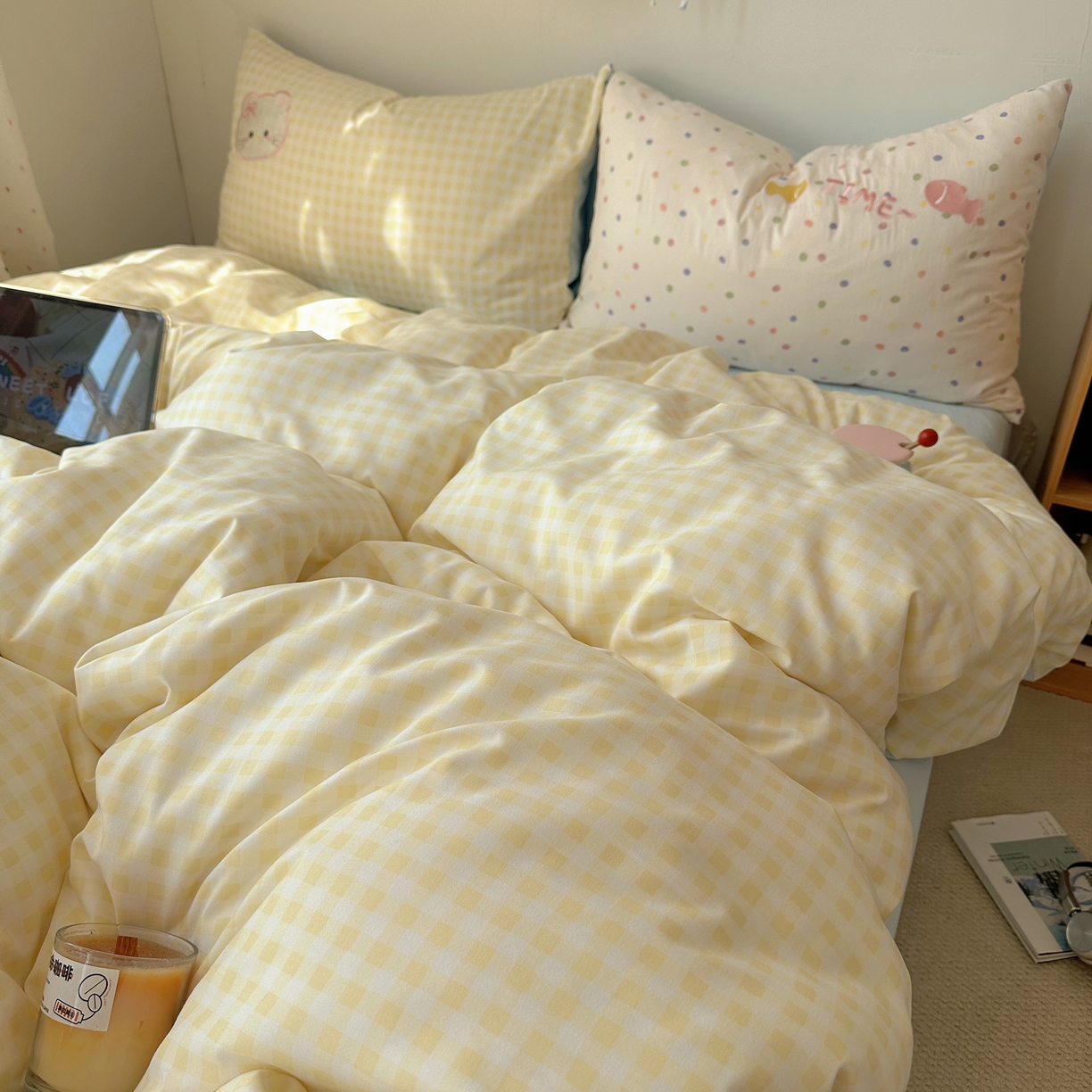 91家纺网 家纺一手货源 找家纺 顾里家纺 2026新款云感皱皱纱卡通贴布绣四件套（会员-3元） 黄格趴猫