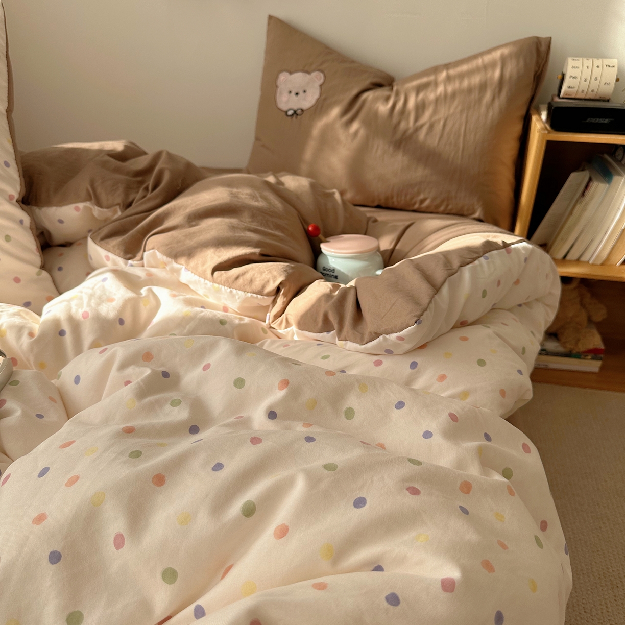 91家纺网 家纺一手货源 找家纺 顾里家纺 2026新款云感皱皱纱卡通贴布绣四件套（会员-3元） 甜棕熊