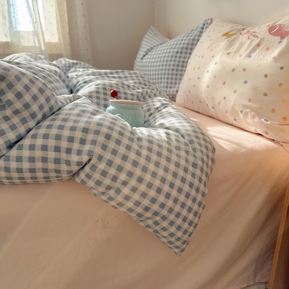 91家纺网 家纺一手货源 找家纺 顾里家纺 2026新款云感皱皱纱卡通贴布绣四件套（会员-3元） 蓝格趴猫