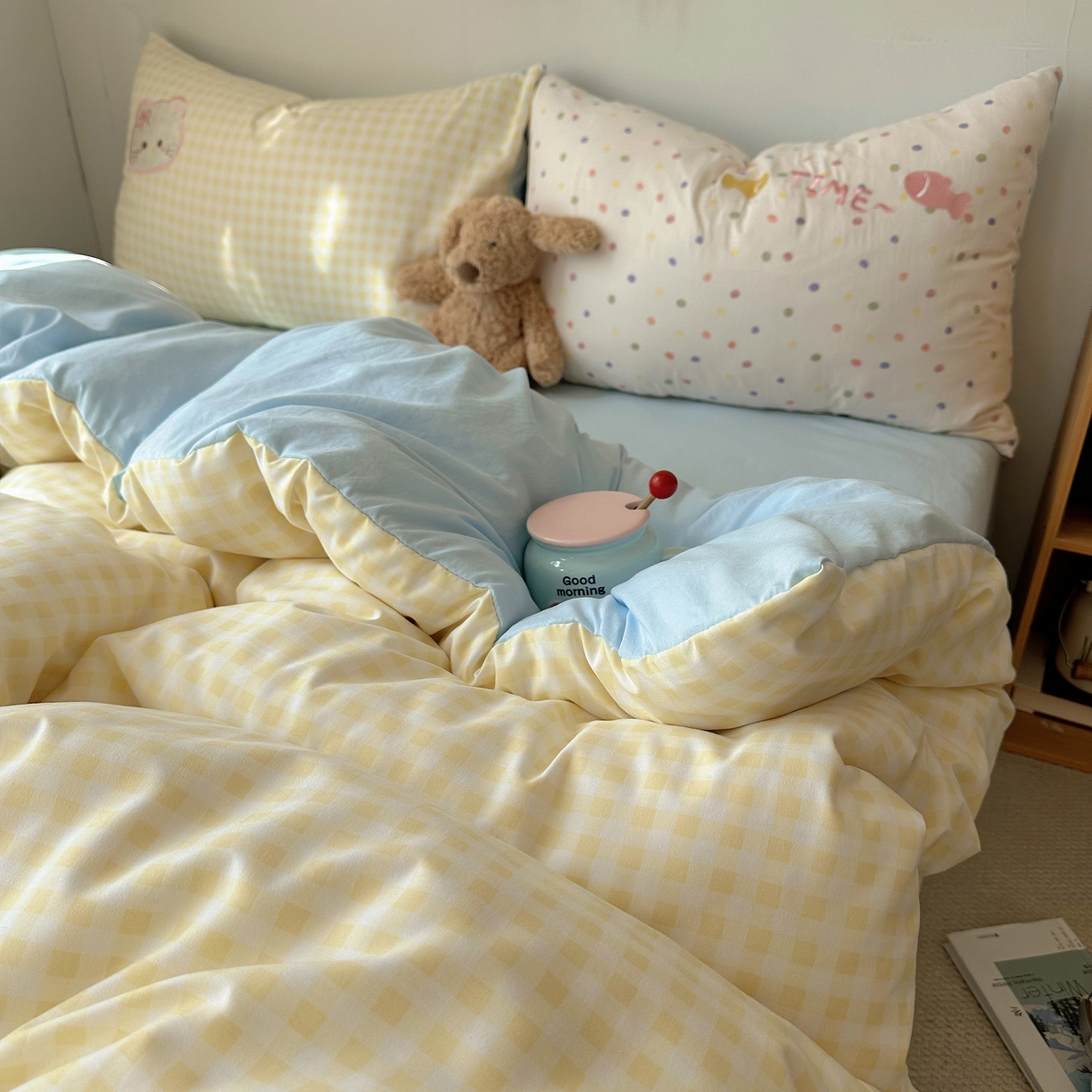 91家纺网 家纺一手货源 找家纺 顾里家纺 2026新款云感皱皱纱卡通贴布绣四件套（会员-3元） 黄格趴猫