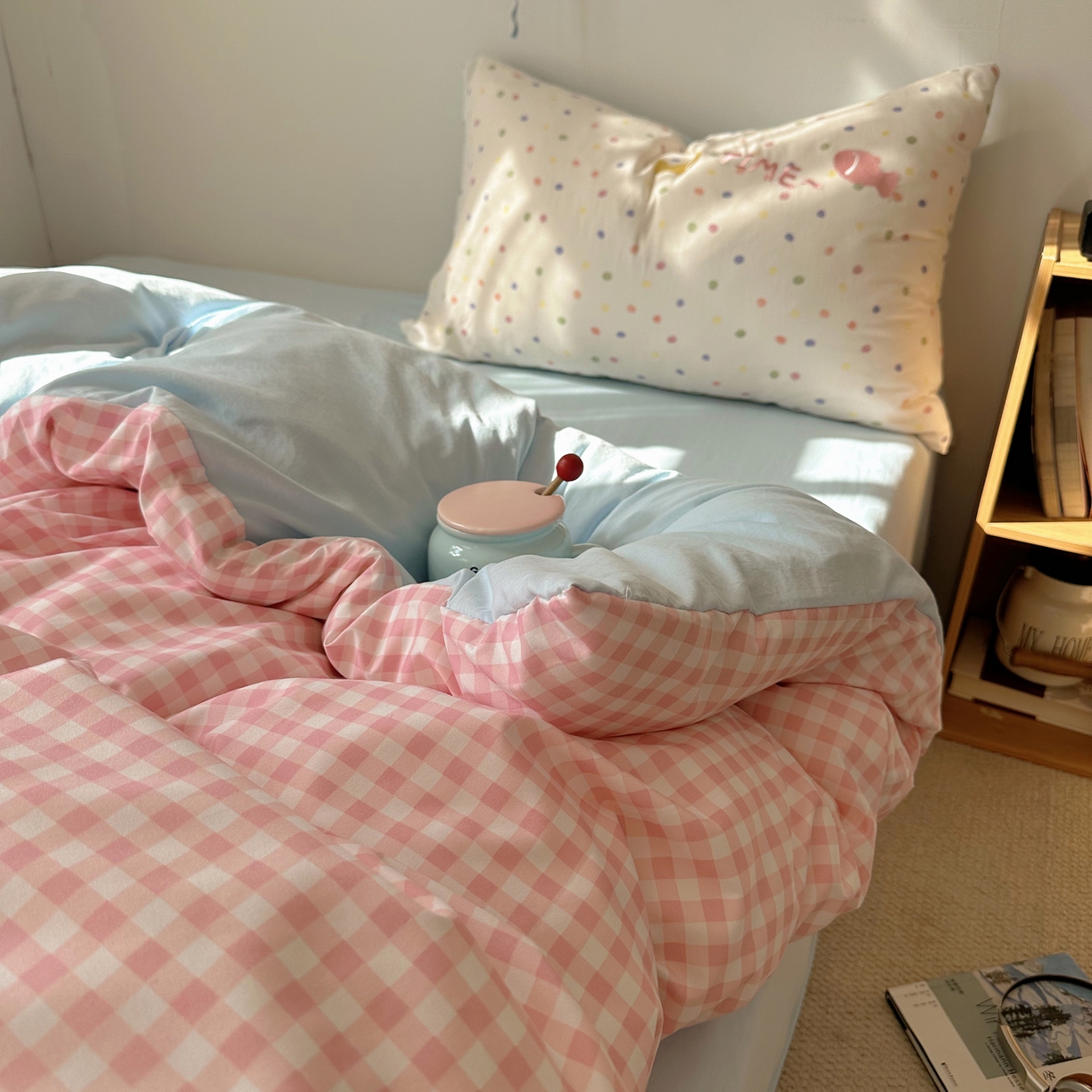 91家纺网 家纺一手货源 找家纺 顾里家纺 2026新款云感皱皱纱卡通贴布绣四件套（会员-3元） 粉格趴猫