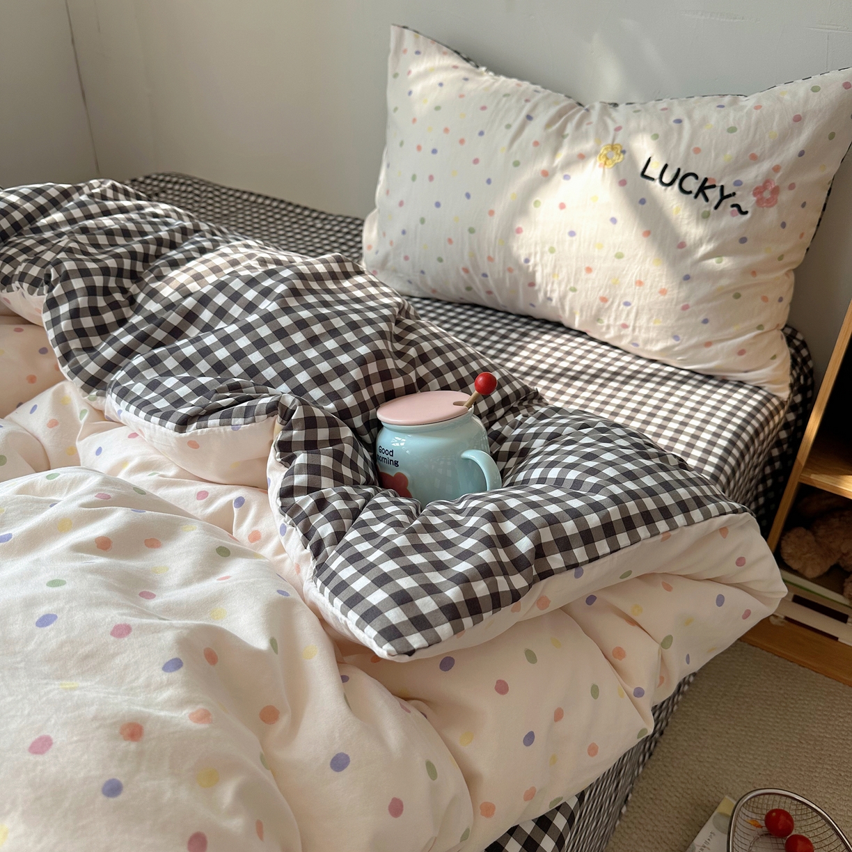 91家纺网 家纺一手货源 找家纺 顾里家纺 2026新款云感皱皱纱卡通贴布绣四件套（会员-3元） 幸运考拉