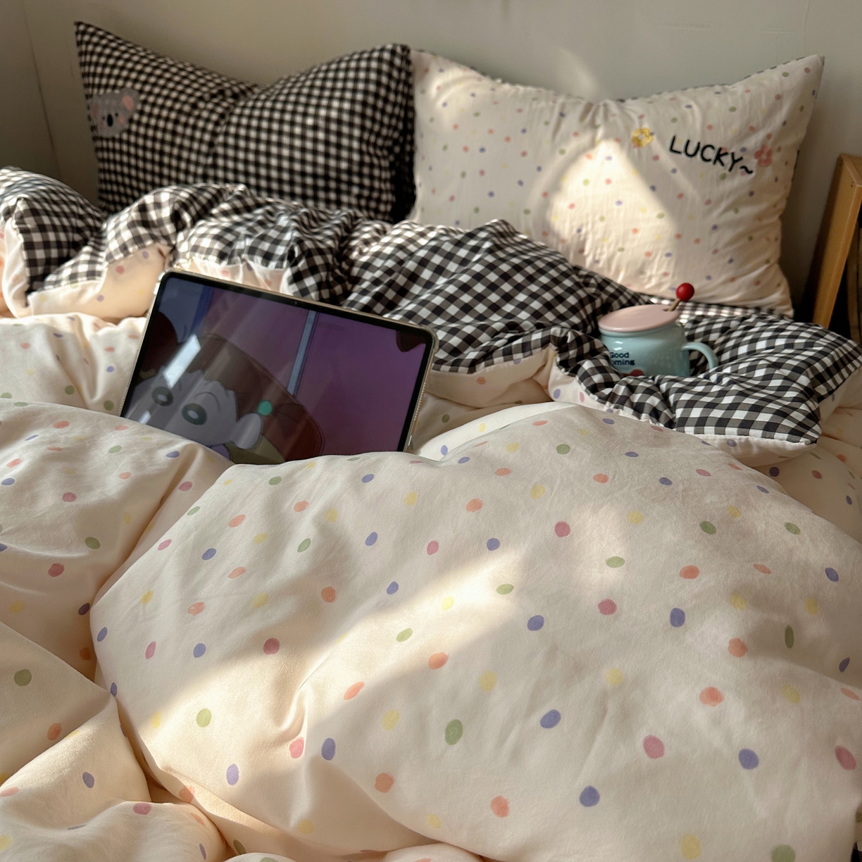 91家纺网 家纺一手货源 找家纺 顾里家纺 2026新款云感皱皱纱卡通贴布绣四件套（会员-3元） 幸运考拉