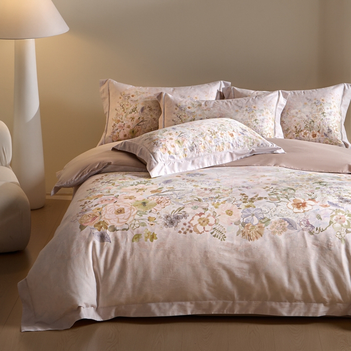 91家纺网 家纺一手货源 找家纺 U品汇 2026新品纯棉全棉平网大版数码印花四件套高端60支长绒棉贡缎埋绳宽边系列 花笺梦语（绿）