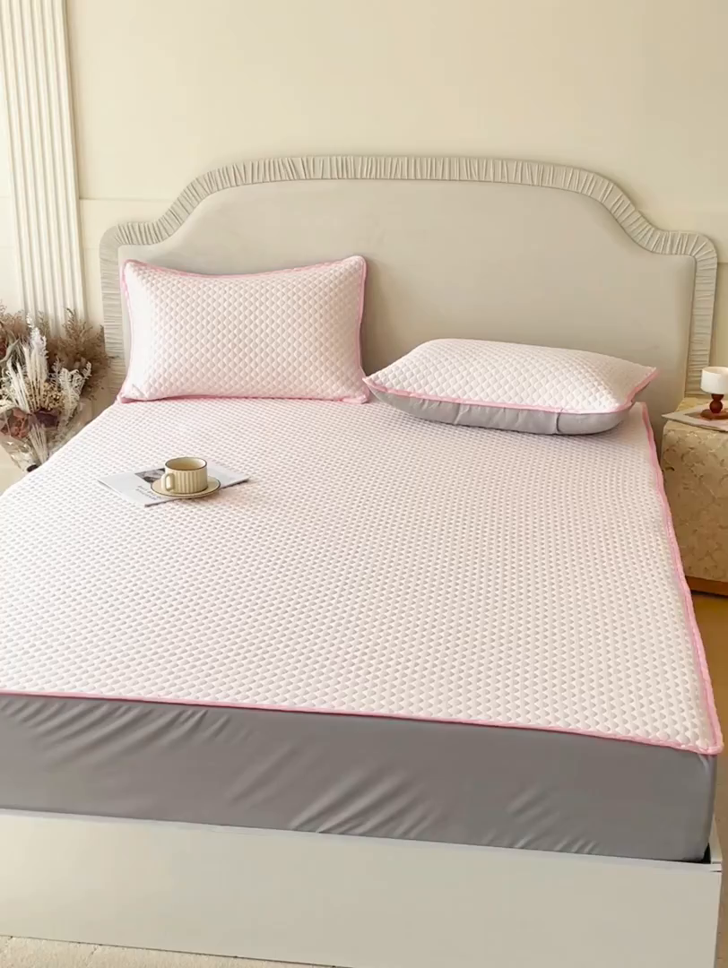 91家纺网 家纺一手货源 找家纺 莱米家纺 2026新款简约纯色凉豆豆软席床笠款凉席 豆豆芭蕾粉