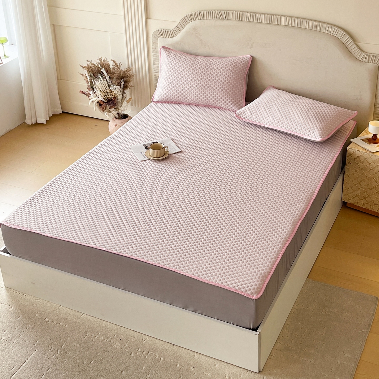 91家纺网 家纺一手货源 找家纺 莱米家纺 2026新款简约纯色凉豆豆软席床笠款凉席 豆豆香芋紫