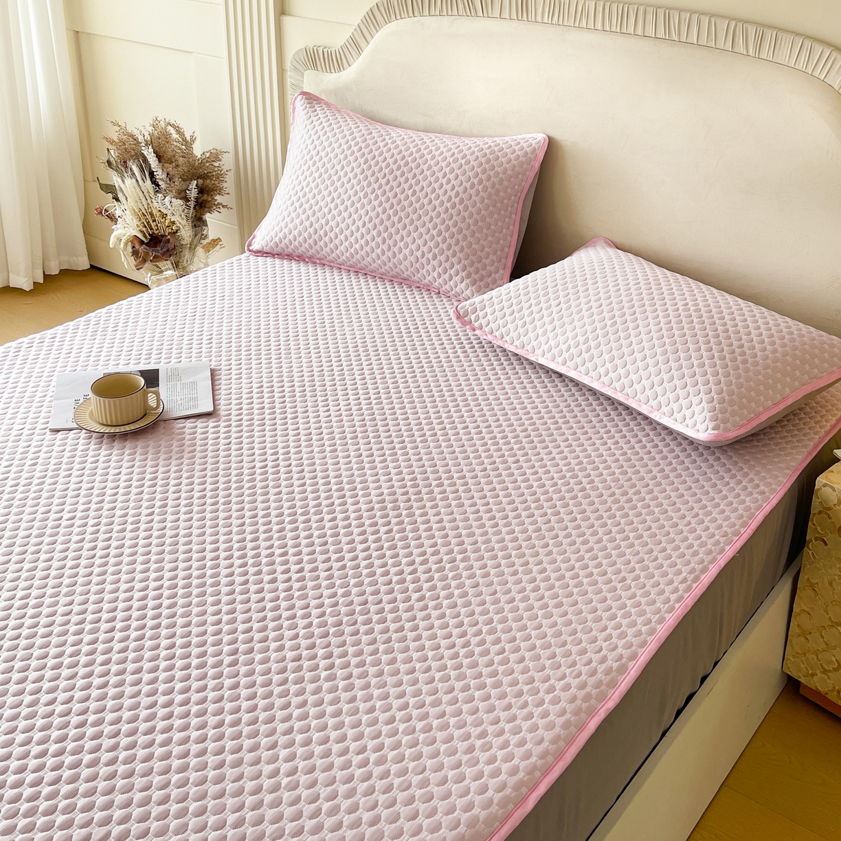 91家纺网 家纺一手货源 找家纺 莱米家纺 2026新款简约纯色凉豆豆软席床笠款凉席 豆豆香芋紫