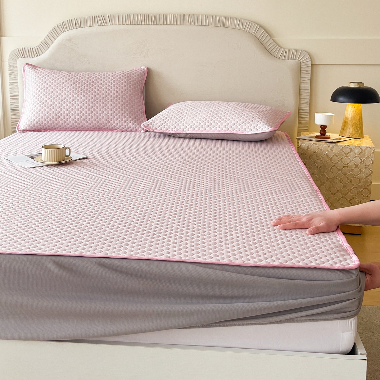 91家纺网 家纺一手货源 找家纺 莱米家纺 2026新款简约纯色凉豆豆软席床笠款凉席 豆豆香芋紫