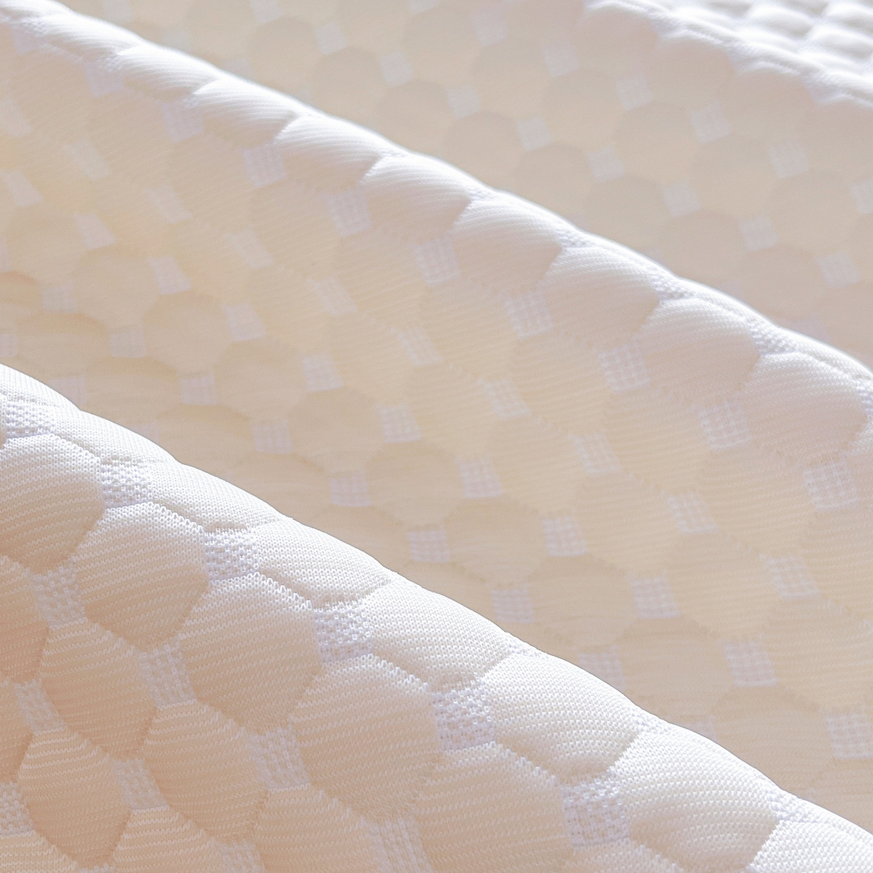 91家纺网 家纺一手货源 找家纺 （总）莱米家纺 2026新款简约纯色凉豆豆床席款凉席