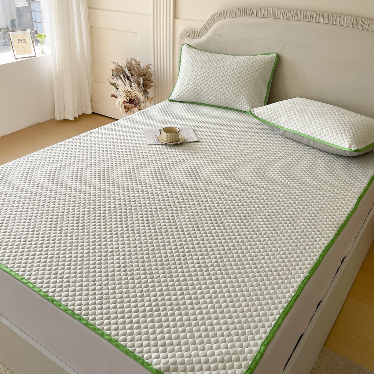 91家纺网 家纺一手货源 找家纺 莱米家纺 2026新款简约纯色凉豆豆床席款凉席 豆豆香草绿