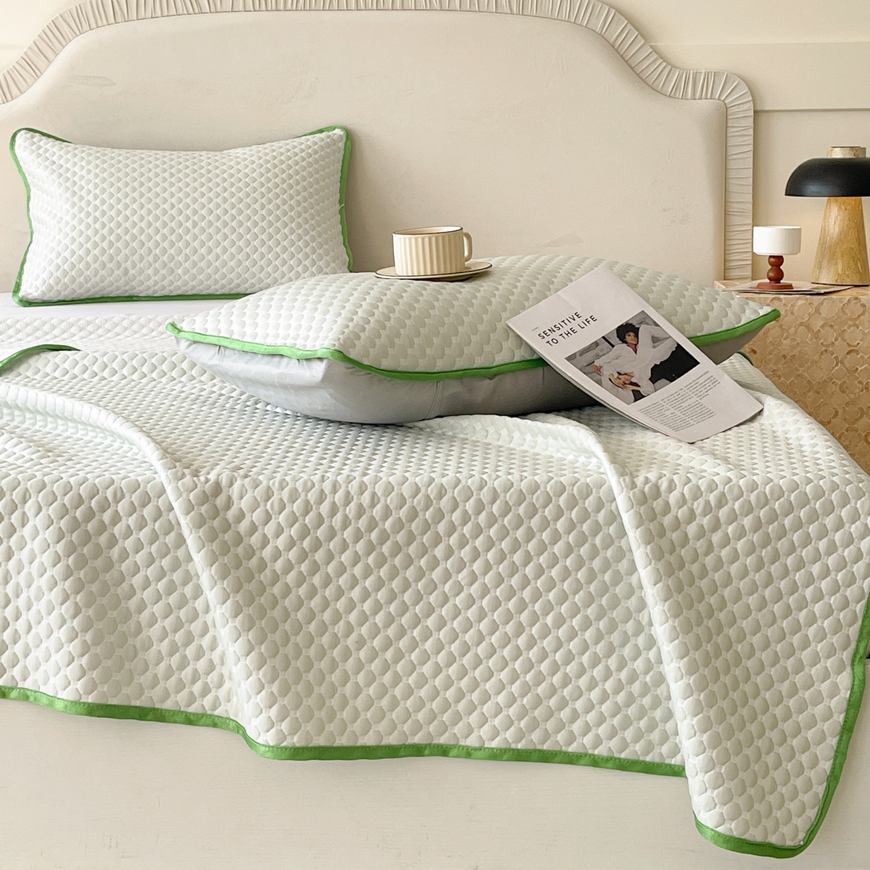 91家纺网 家纺一手货源 找家纺 莱米家纺 2026新款简约纯色凉豆豆床席款凉席 豆豆香草绿