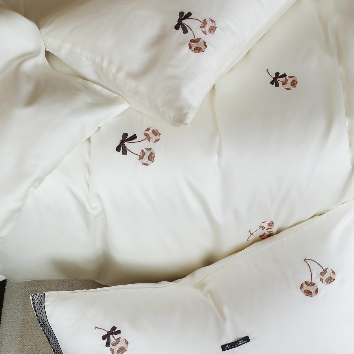 91家纺网 家纺一手货源 找家纺 初拾 2026新款60支兰精天丝可爱豹纹四件套-樱梦 樱梦-米白