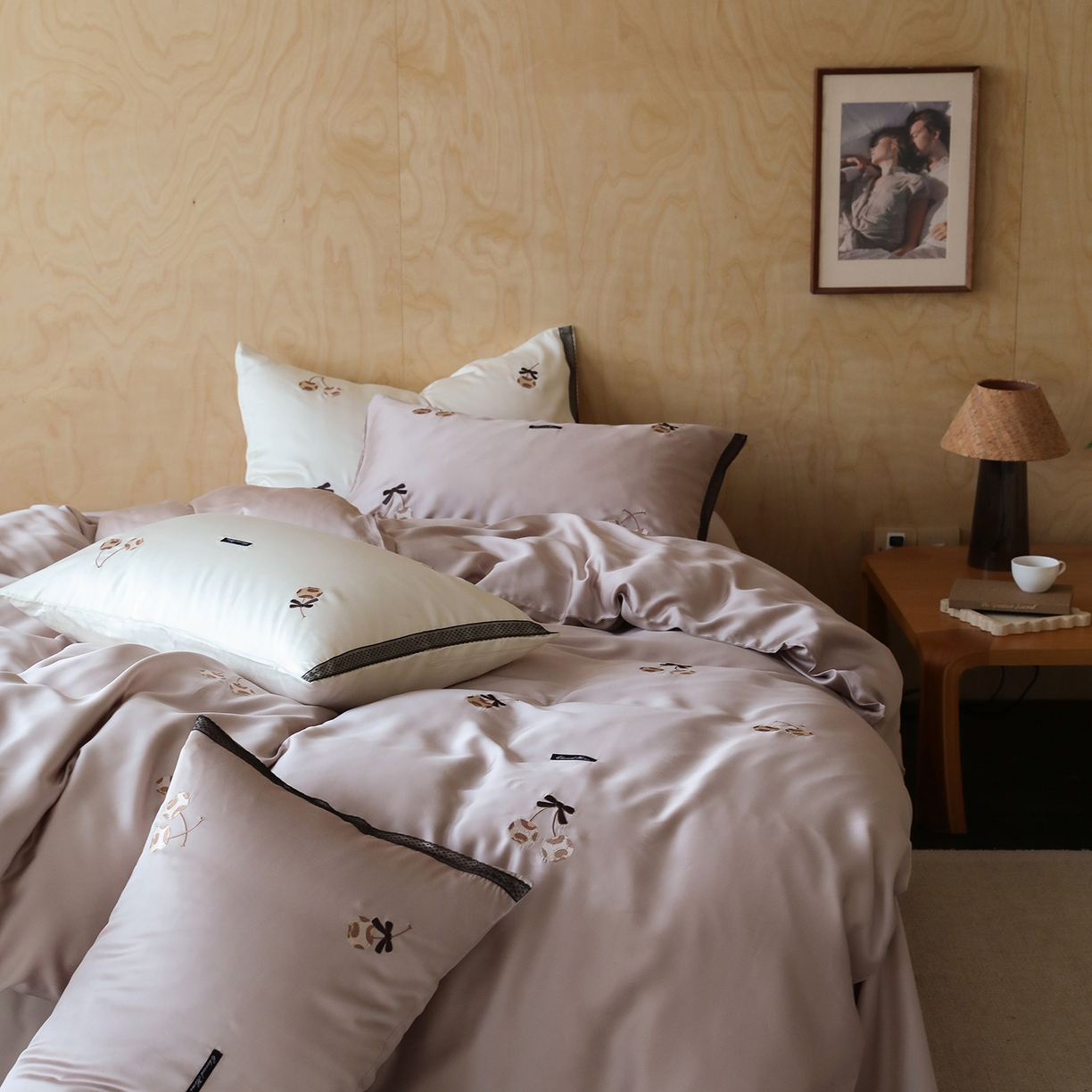 91家纺网 家纺一手货源 找家纺 初拾 2026新款60支兰精天丝可爱豹纹四件套-樱梦 樱梦-米咖