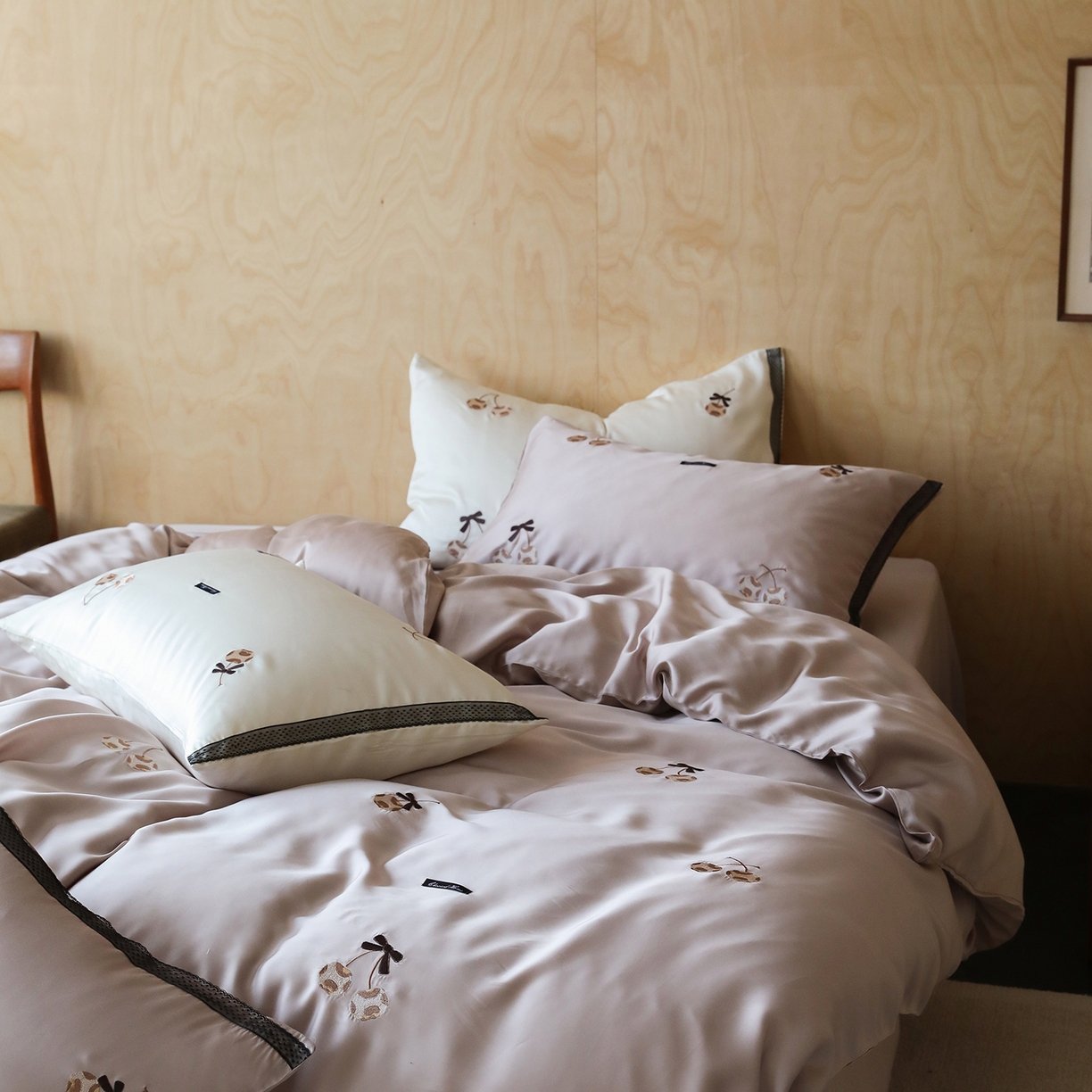 91家纺网 家纺一手货源 找家纺 初拾 2026新款60支兰精天丝可爱豹纹四件套-樱梦 樱梦-米咖