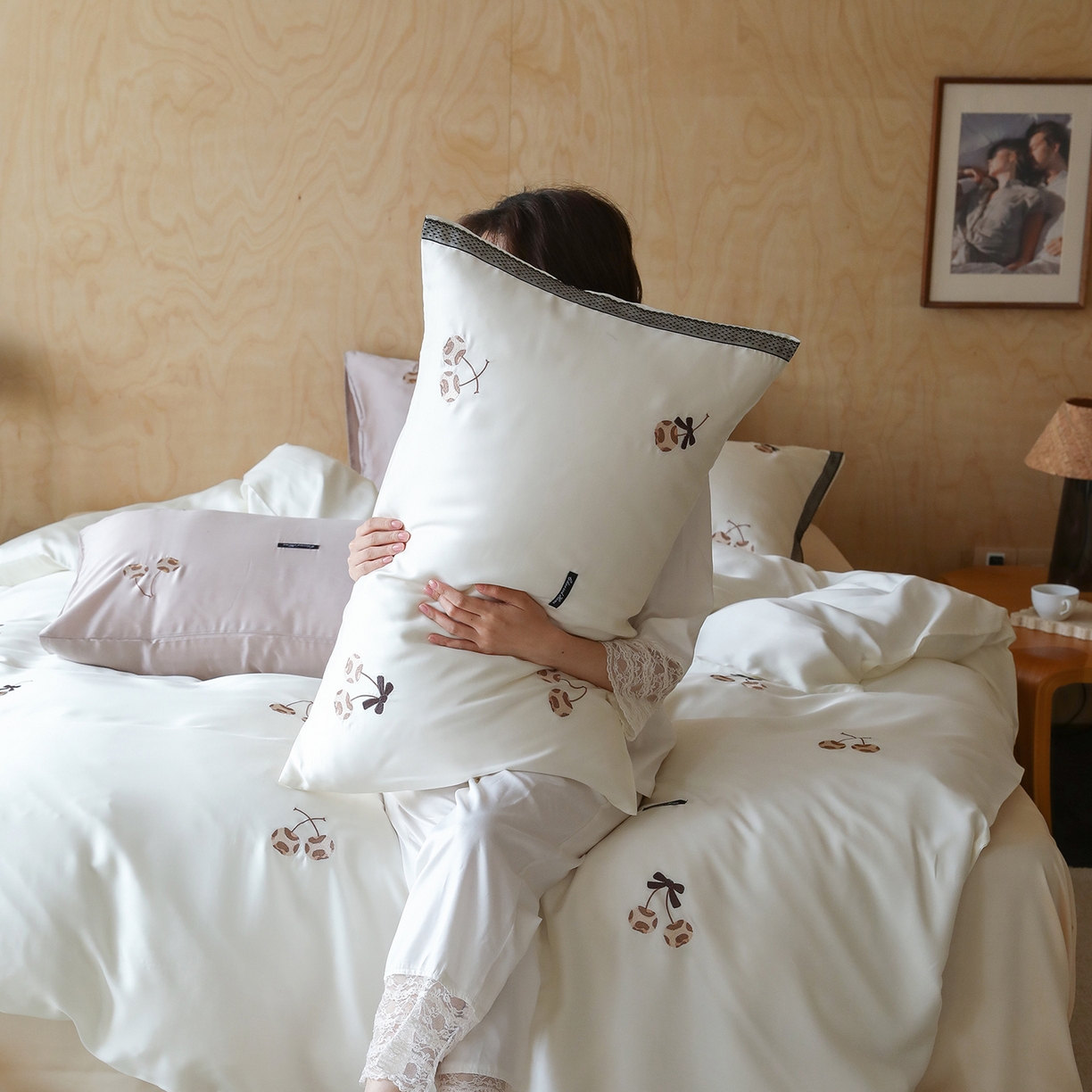 91家纺网 家纺一手货源 找家纺 初拾 2026新款60支兰精天丝可爱豹纹四件套-樱梦 樱梦-米白