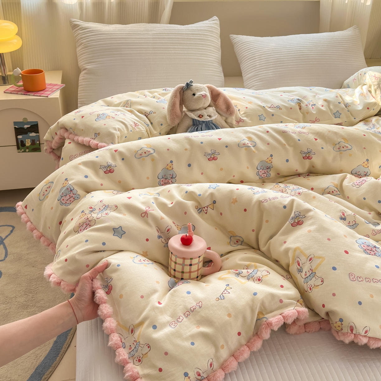 91家纺网 家纺一手货源 找家纺 （总）丽涵家纺 2026新款全棉双层纱毛球花边单品被套