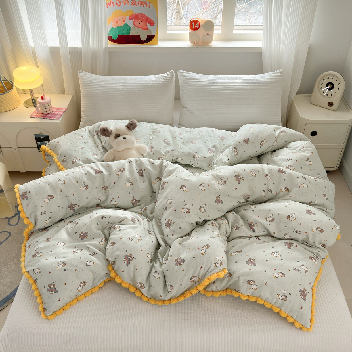 91家纺网 家纺一手货源 找家纺 丽涵家纺 2026新款全棉双层纱毛球花边单品被套 晚安鸭-绿