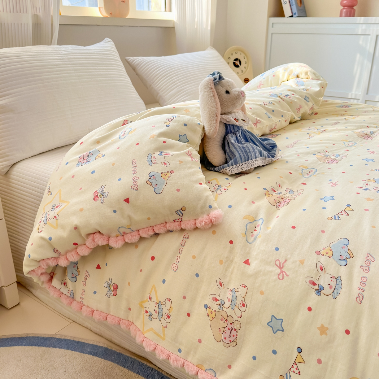 91家纺网 家纺一手货源 找家纺 丽涵家纺 2026新款全棉双层纱毛球花边单品被套 小象马戏团