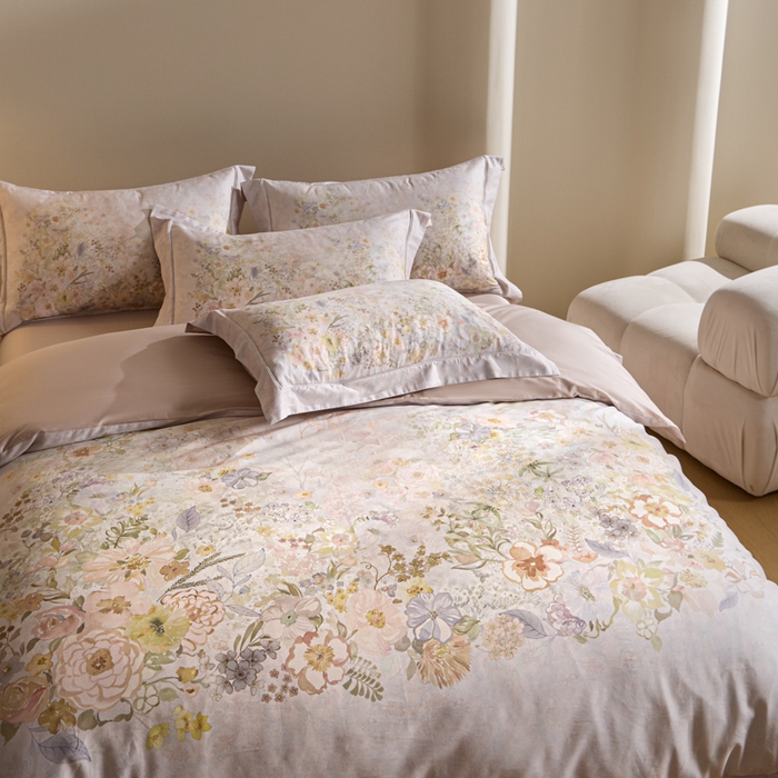 91家纺网 家纺一手货源 找家纺 U品汇 2026新品纯棉全棉平网大版数码印花四件套高端60支长绒棉贡缎埋绳宽边系列 花笺梦语（绿）