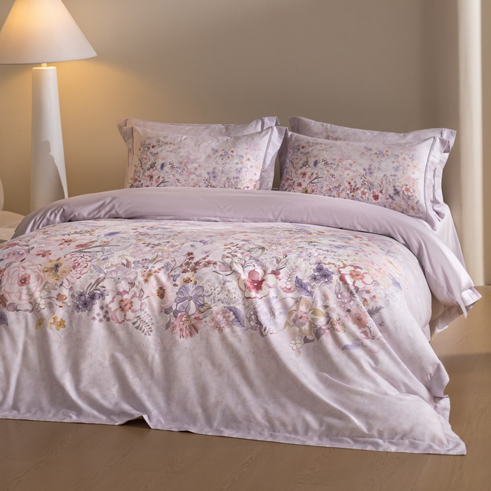 91家纺网 家纺一手货源 找家纺 U品汇 2026新品纯棉全棉平网大版数码印花四件套高端60支长绒棉贡缎埋绳宽边系列 花笺梦语（紫）