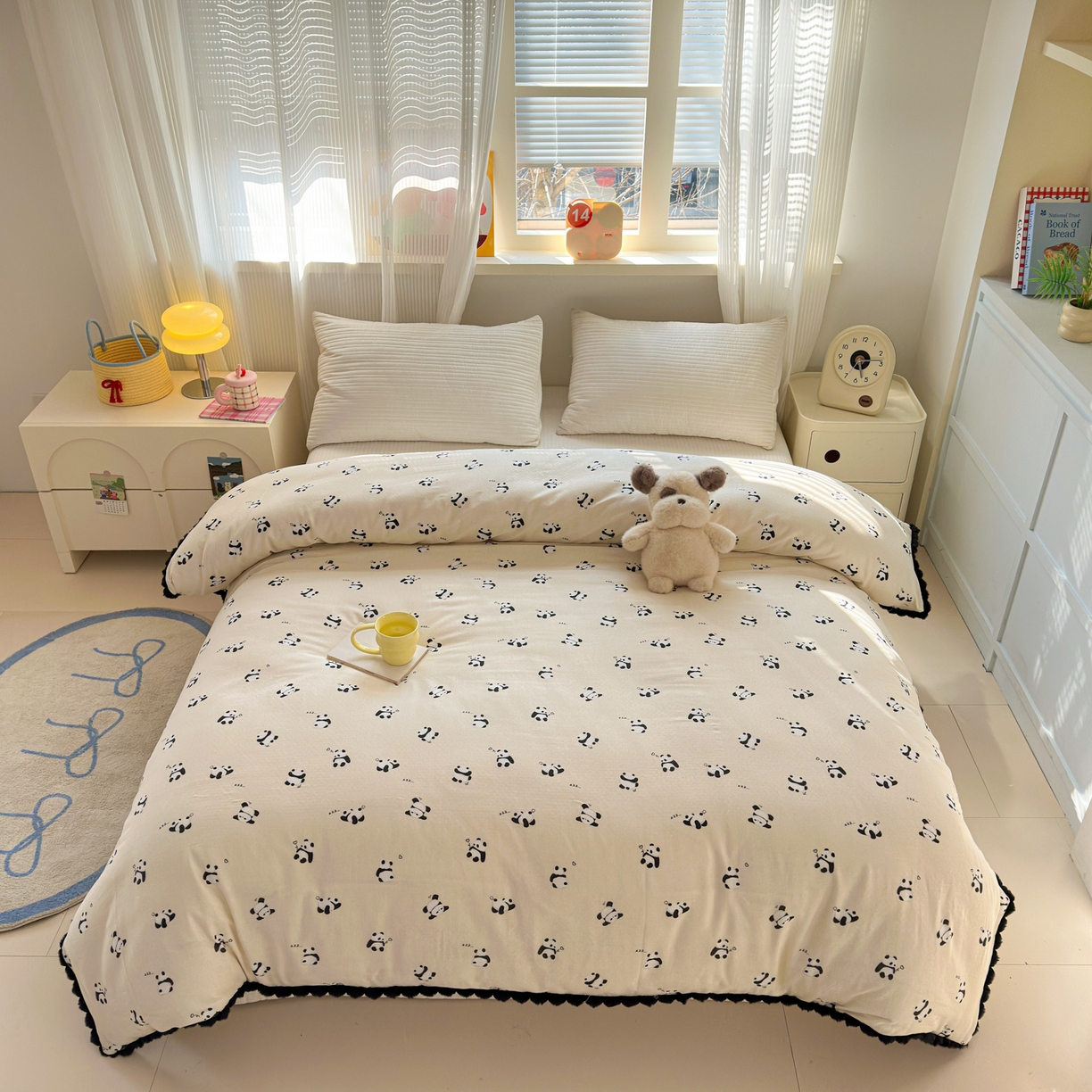 91家纺网 家纺一手货源 找家纺 丽涵家纺 2026新款全棉双层纱毛球花边单品被套 熊猫笨笨