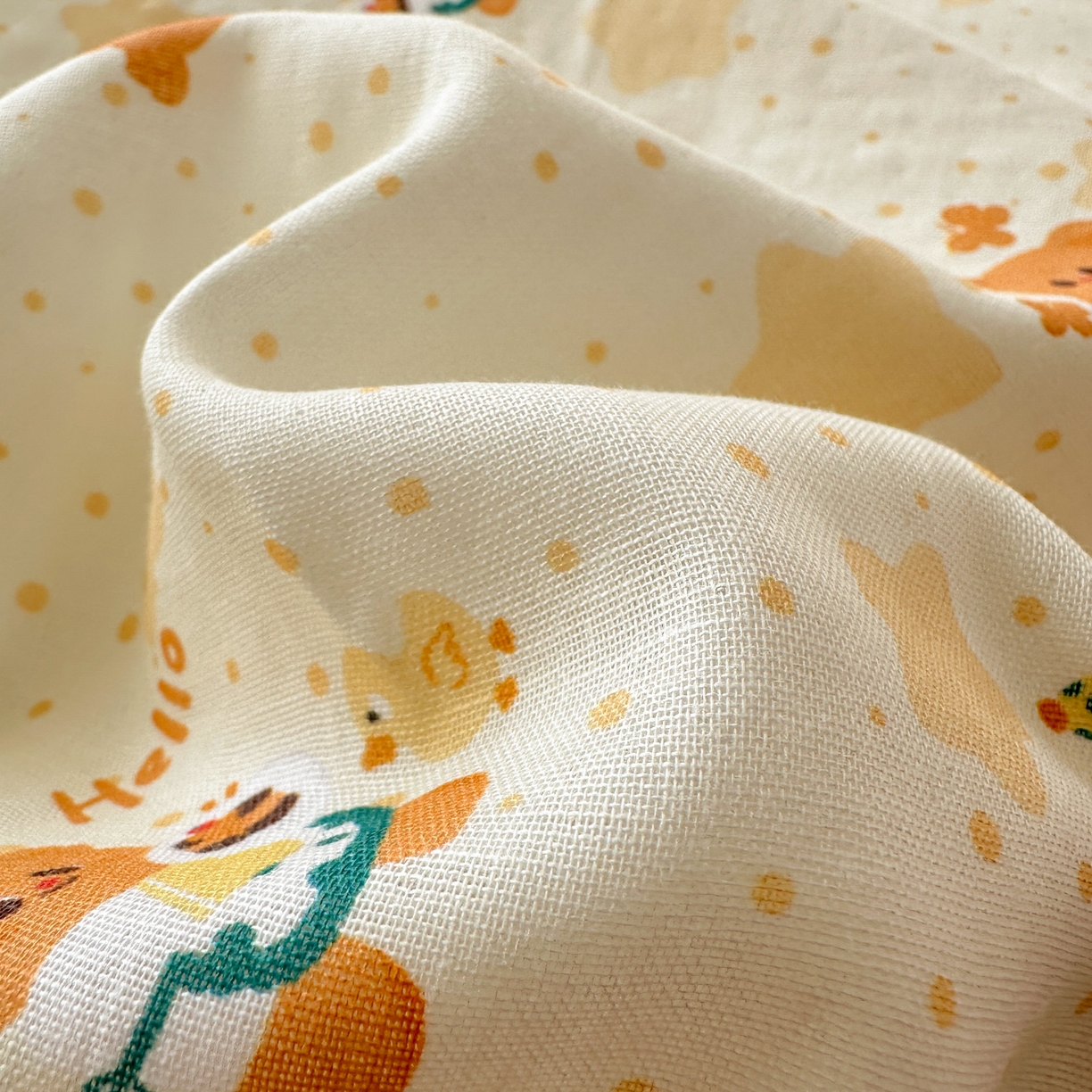 91家纺网 家纺一手货源 找家纺 丽涵家纺 2026新款全棉双层纱毛球花边单品被套 小熊郊游