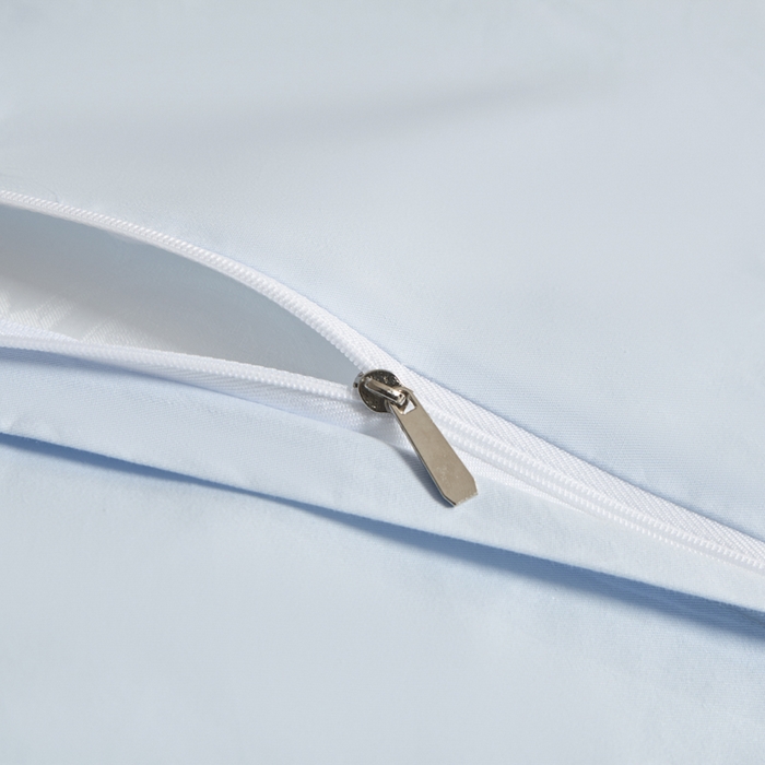 91家纺网 家纺一手货源 找家纺 U品汇 2026新品纯棉全棉平网大版数码印花四件套高端60支长绒棉贡缎埋绳宽边系列 花影轻描（蓝）