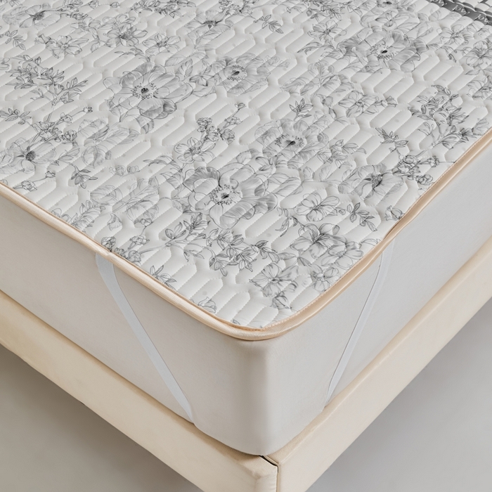 91家纺网 家纺一手货源 找家纺 美丽折2026新品6mm厚天然乳胶凉席三件套 大版印花卡通乳胶凉席平铺款 初夏