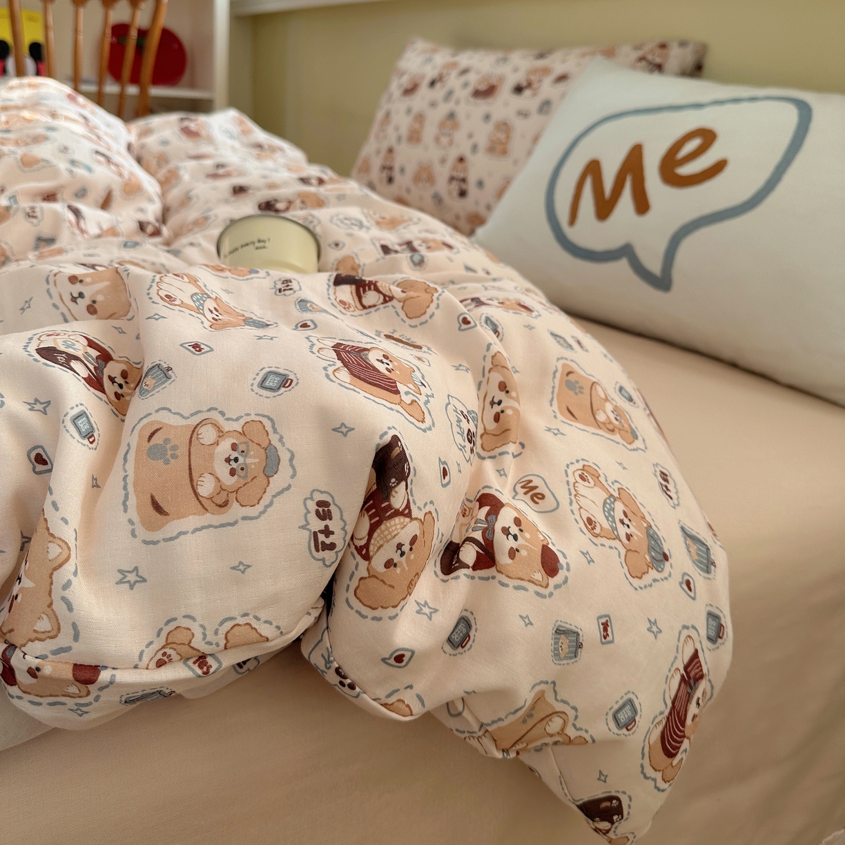 91家纺网 家纺一手货源 找家纺 耀悦家纺 2026新款双层纱全棉四件套大版枕套混搭款博主ins风格款纯棉四件套 happy旺to me