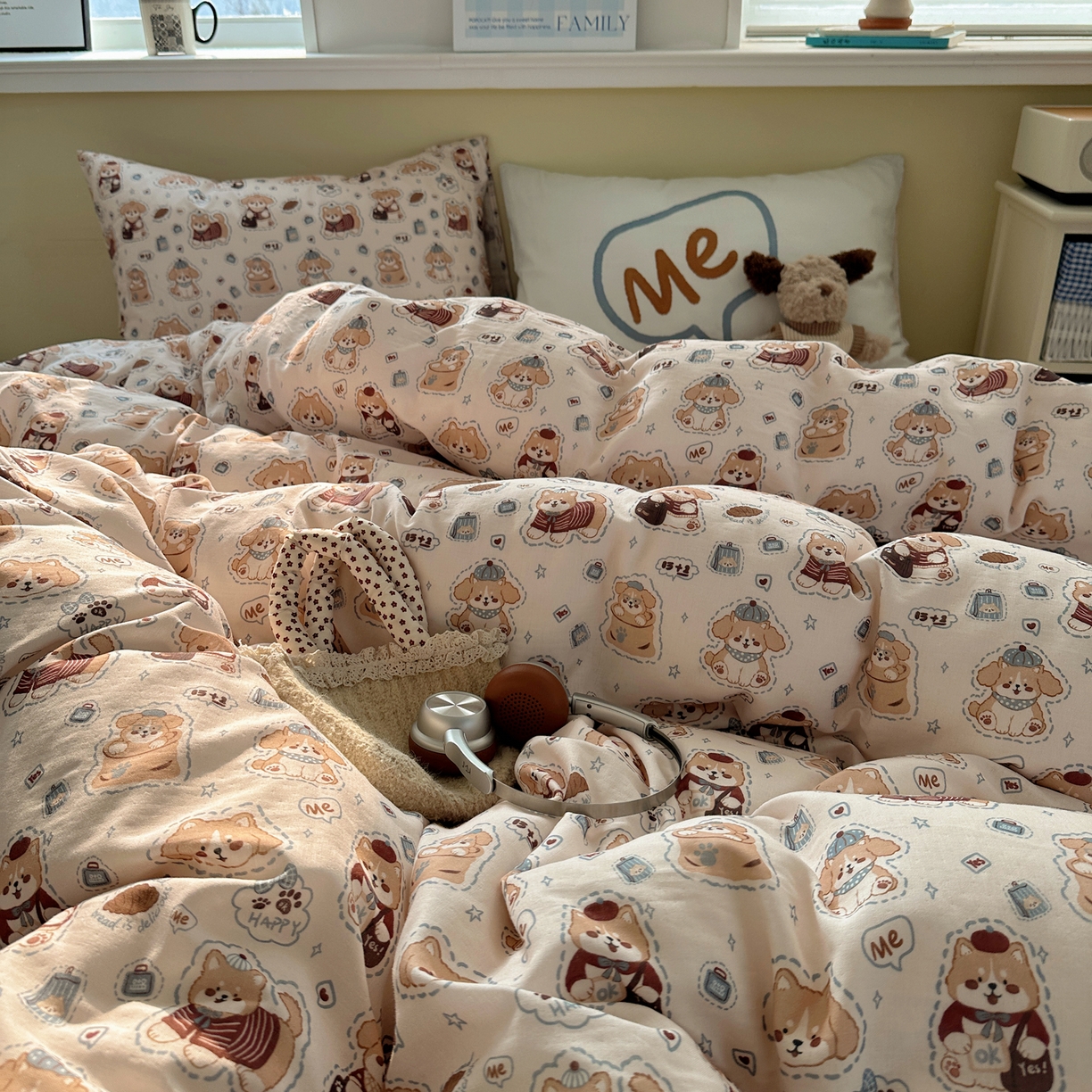 91家纺网 家纺一手货源 找家纺 耀悦家纺 2026新款双层纱全棉四件套大版枕套混搭款博主ins风格款纯棉四件套 happy旺to me