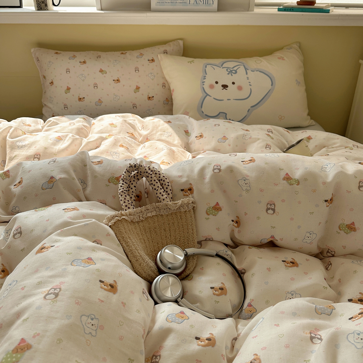 91家纺网 家纺一手货源 找家纺 耀悦家纺 2026新款双层纱全棉四件套大版枕套混搭款博主ins风格款纯棉四件套 浪漫雪团团