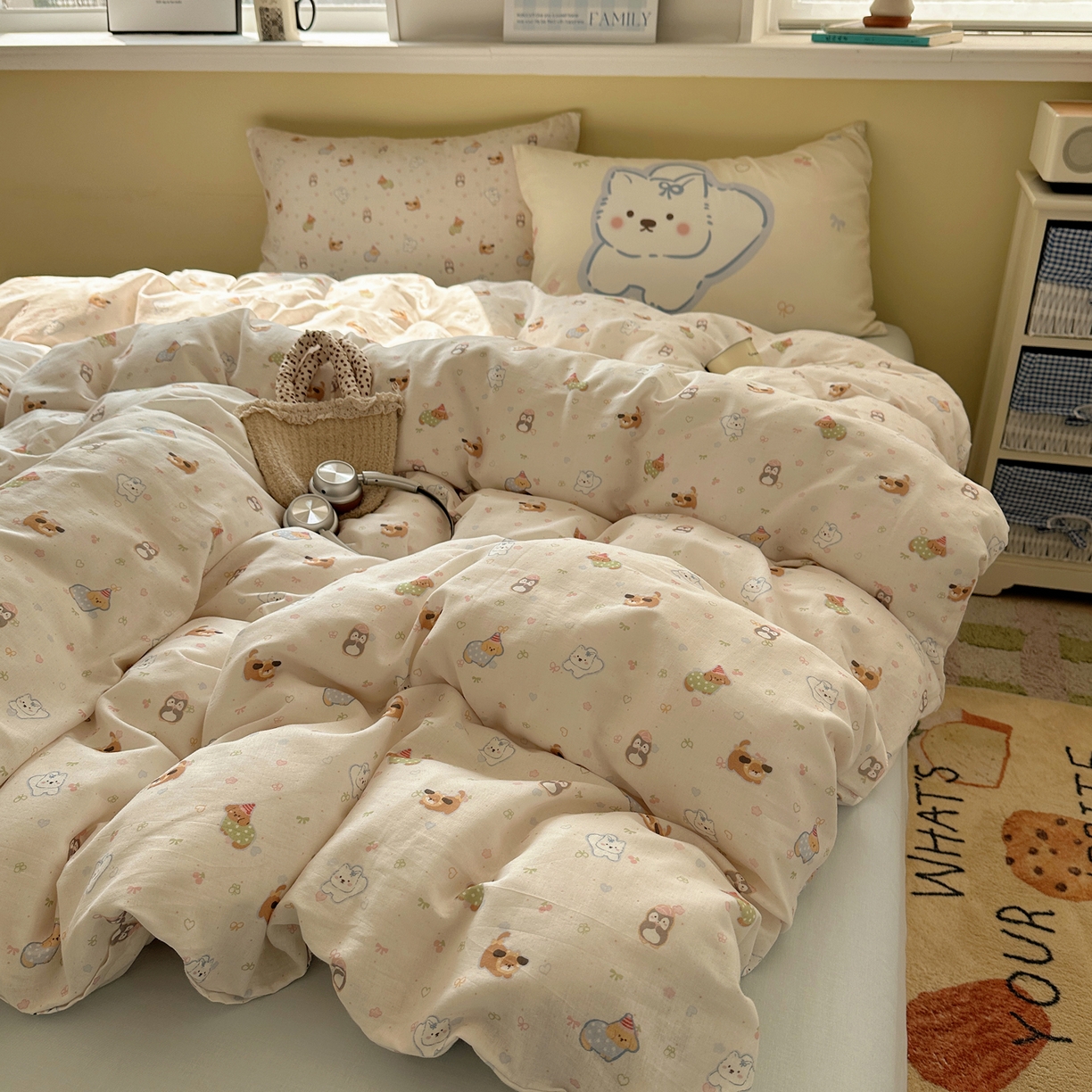 91家纺网 家纺一手货源 找家纺 耀悦家纺 2026新款双层纱全棉四件套大版枕套混搭款博主ins风格款纯棉四件套 浪漫雪团团