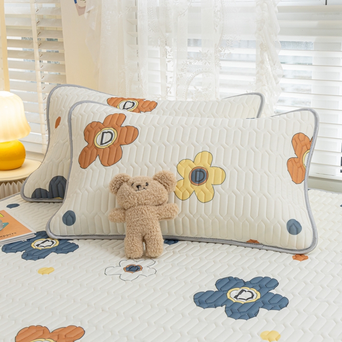 91家纺网 家纺一手货源 找家纺 优雅星家纺 2026新款凉感丝印花乳胶凉席 爱的季节