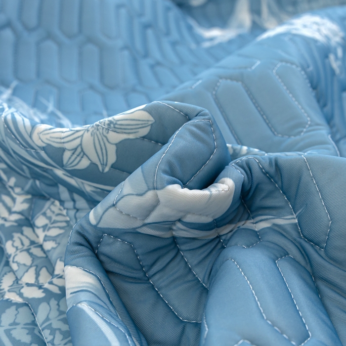 91家纺网 家纺一手货源 找家纺 优雅星家纺 2026新款凉感丝印花乳胶凉席 夜相思