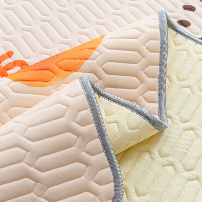 91家纺网 家纺一手货源 找家纺 优雅星家纺 2026新款凉感丝印花乳胶凉席 柿柿如意