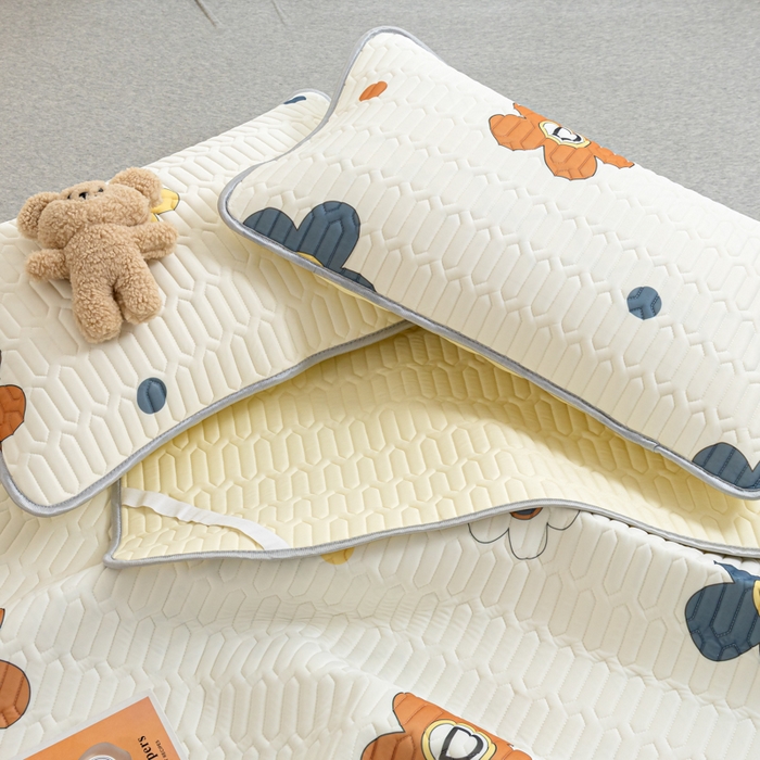 91家纺网 家纺一手货源 找家纺 优雅星家纺 2026新款凉感丝印花乳胶凉席 爱的季节