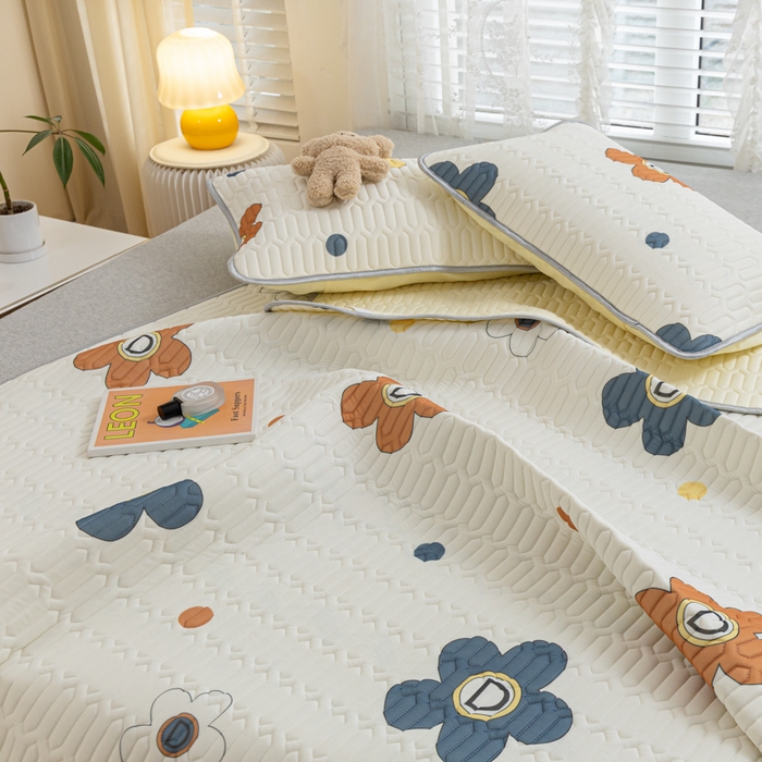 91家纺网 家纺一手货源 找家纺 优雅星家纺 2026新款凉感丝印花乳胶凉席 爱的季节