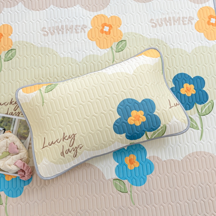 91家纺网 家纺一手货源 找家纺 优雅星家纺 2026新款凉感丝印花乳胶凉席 幸运花朵