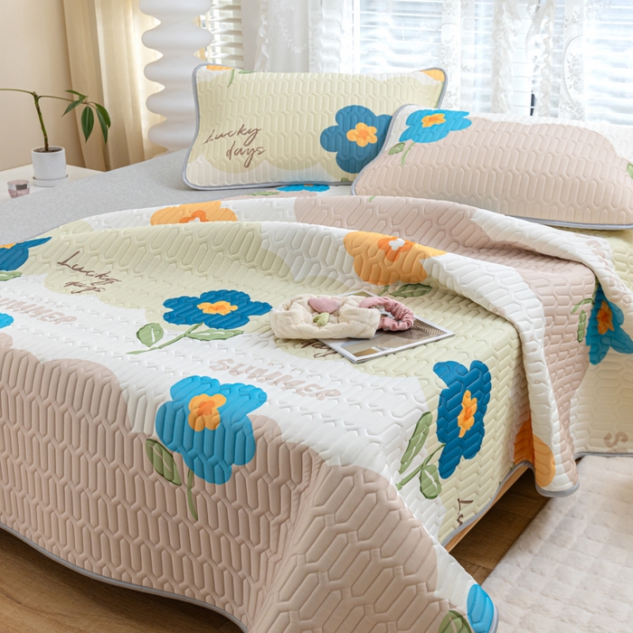 91家纺网 家纺一手货源 找家纺 优雅星家纺 2026新款凉感丝印花乳胶凉席 幸运花朵