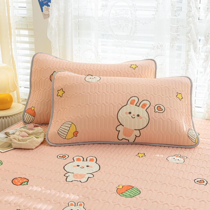 91家纺网 家纺一手货源 找家纺 优雅星家纺 2026新款凉感丝印花乳胶凉席 仔仔兔