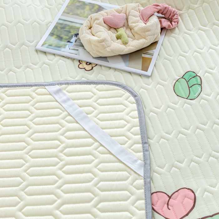 91家纺网 家纺一手货源 找家纺 优雅星家纺 2026新款凉感丝印花乳胶凉席 熊猫贝贝