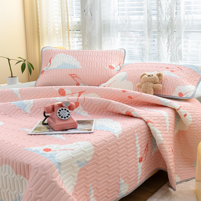 91家纺网 家纺一手货源 找家纺 优雅星家纺 2026新款凉感丝印花乳胶凉席 云动音符