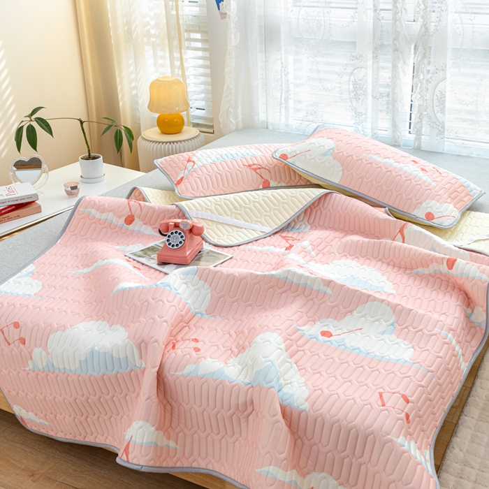 91家纺网 家纺一手货源 找家纺 优雅星家纺 2026新款凉感丝印花乳胶凉席 云动音符