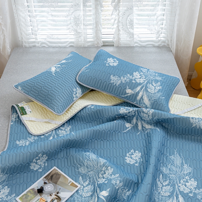 91家纺网 家纺一手货源 找家纺 优雅星家纺 2026新款凉感丝印花乳胶凉席 夜相思