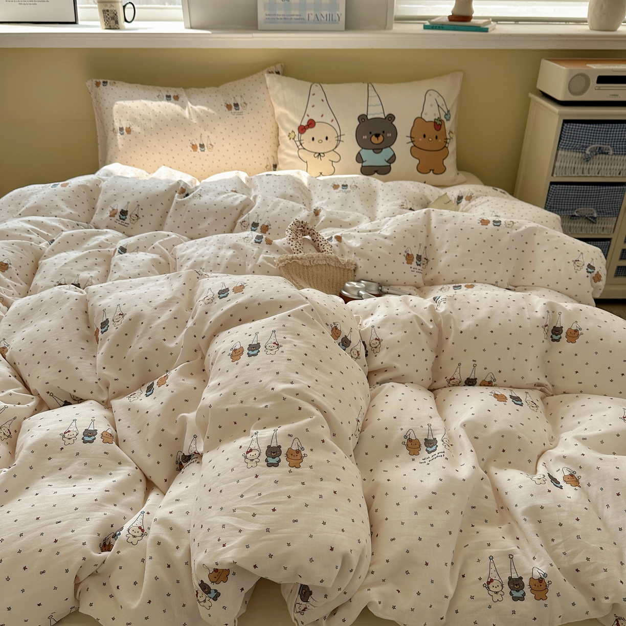 91家纺网 家纺一手货源 找家纺 耀悦家纺 2026新款双层纱全棉四件套大版枕套混搭款博主ins风格款纯棉四件套 圣旦星星喵